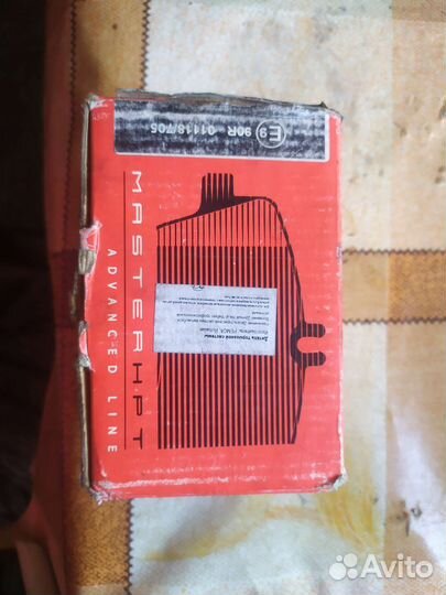 Тормозные колодки на Mercedes передние