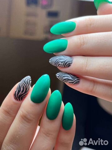 Маникюр, педикюр гель-лак