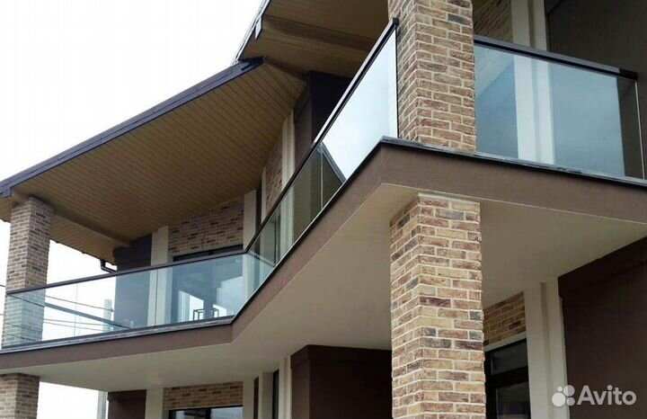 Ограждение для балкона из стекла