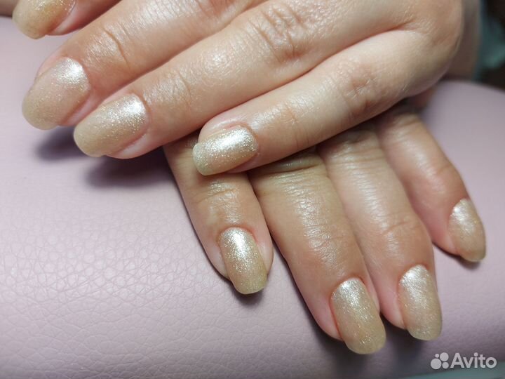 Маникюр и педикюр