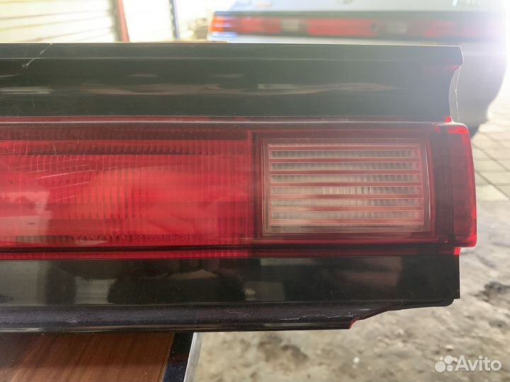 Задний левый стоп, тойота марк2 90