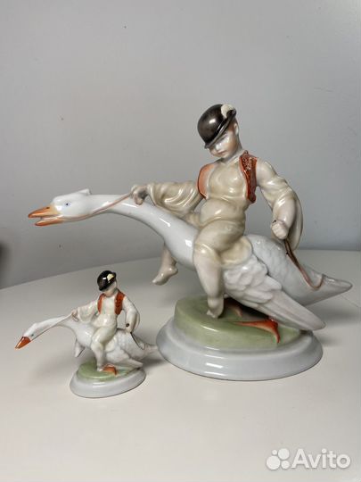 Фарфоровая статуэтка Мальчик на гусе Херенд Herend