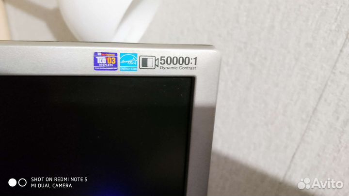 Монитор Samsung 22 дюйма