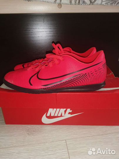 Кроссовки nike