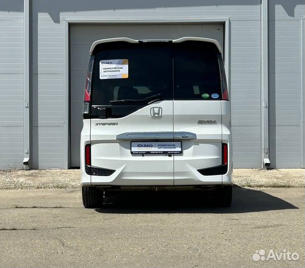 Honda Stepwgn 1.5 CVT, 2016, 145 225 км