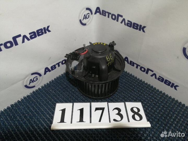 Мотор отопителя Volkswagen Passat