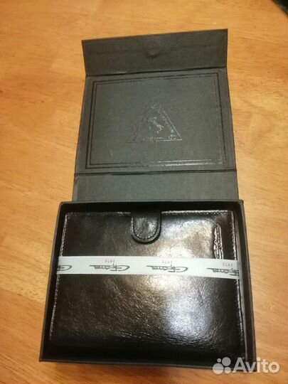 Кошелек мужской кожаный новый