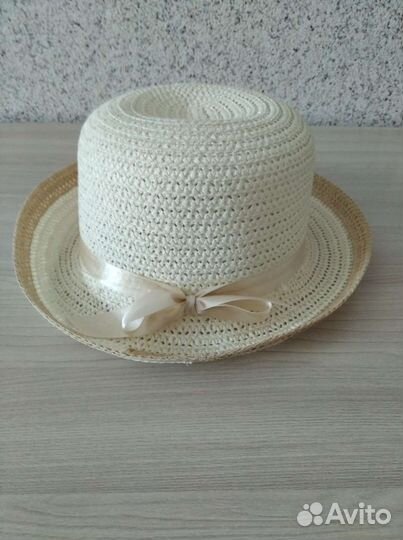 Шляпа женская соломенная