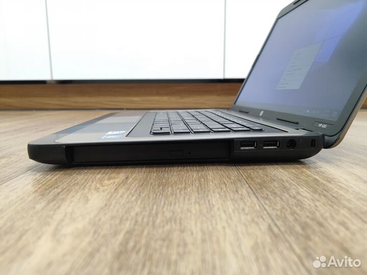 Ноутбук HP на i3 (ssd 240, hdd 320, 8gb ddr3)