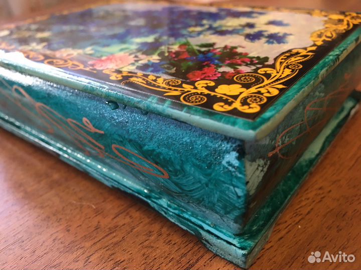 Шкатулка для ювелирных украшений