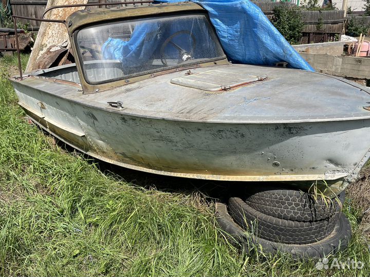 Моторная лодка