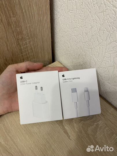 Зарядное устройство для iPhone