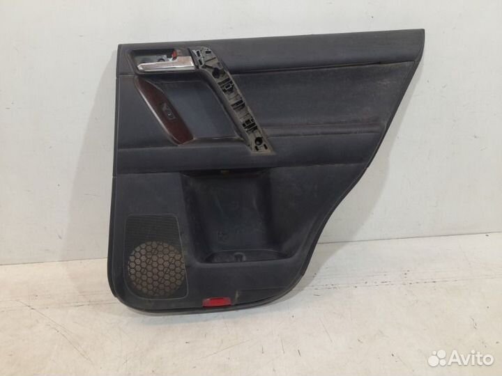 Обшивка двери задняя правая Toyota Land Cruiser