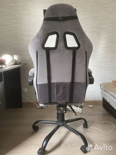 Геймерское кресло throne VMM game