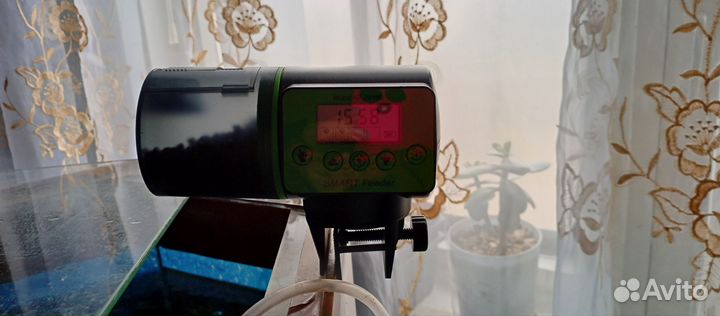 Автоматическая кормушка для рыб