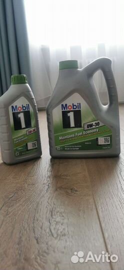Моторное масло Mobil 1 0W30 4л