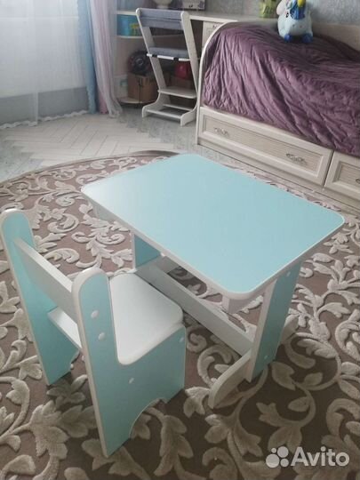 Детский стол и стул