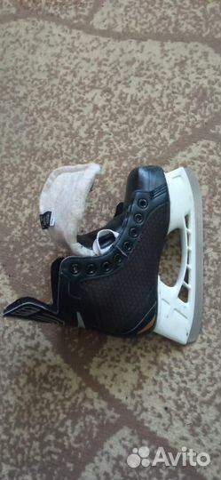 Хоккейные коньки bauer supreme 3s-2,5 d