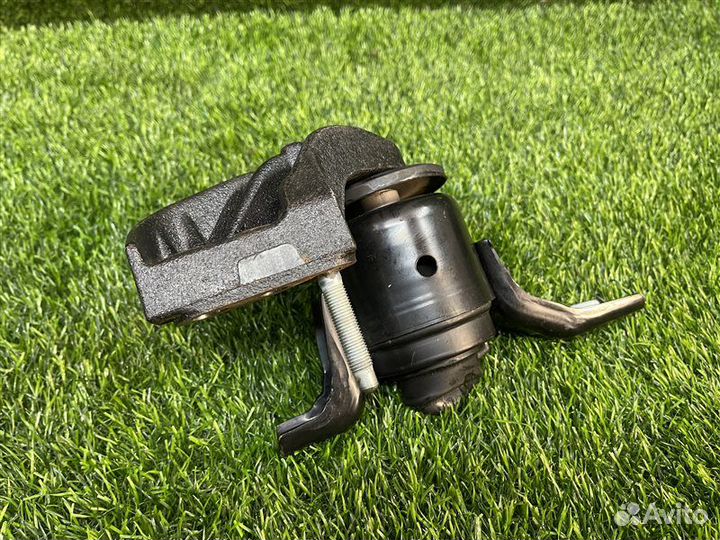 Подушка двигателя передняя правая Toyota Ractis