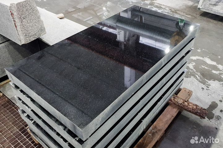 Памятник 1000х500х80 карельский габбро-диабаз опт