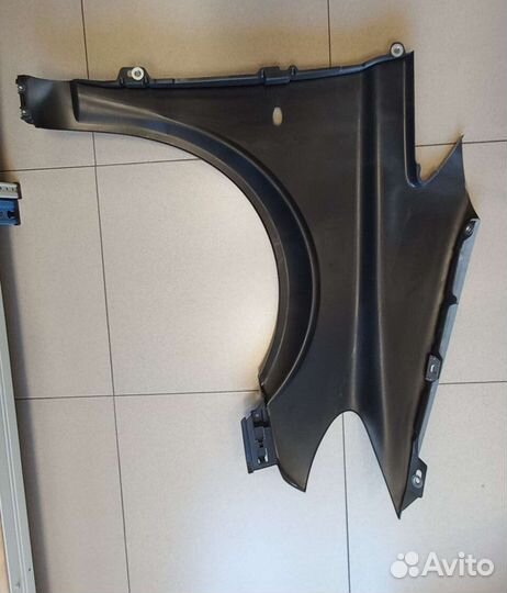 Крыло переднее левое пластик Mercedes Vito/Viano