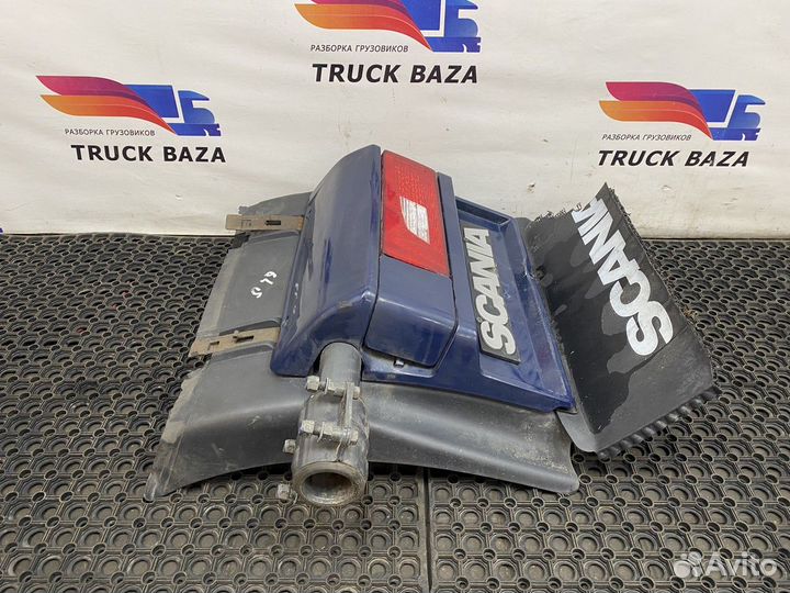 Крыло заднее правое задняя часть