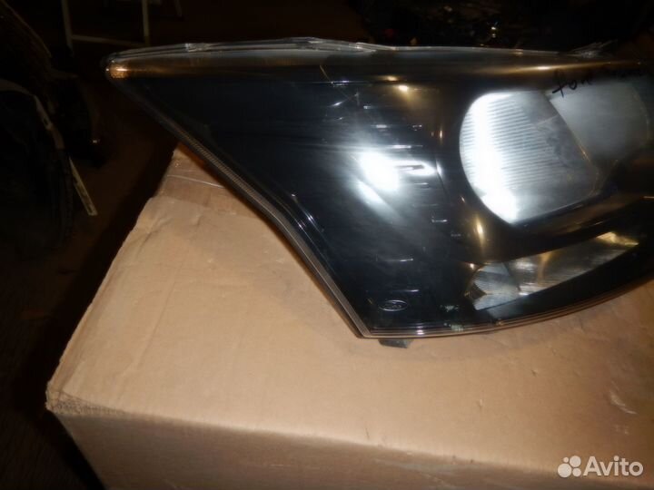 Фара правая Ford Transit TTG