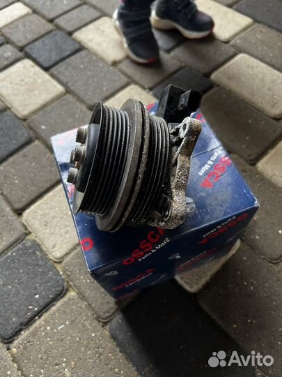 Помпа tiguan 1.4