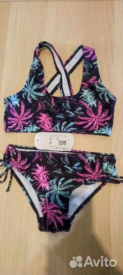 Купальник на девочку новый 134-140