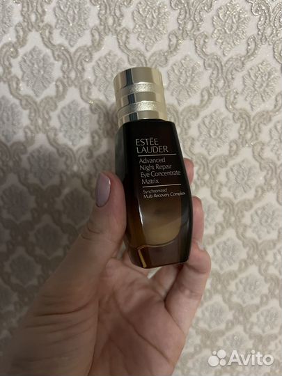 Восстанавливающий концентрат для глаз Estee lauder