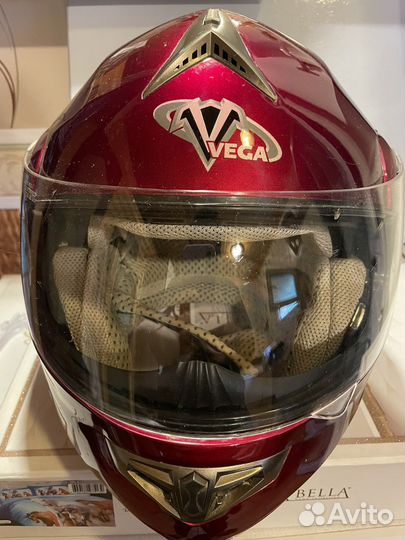 Шлем V-Series B. Vega ECE R 22.05