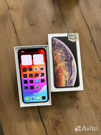 iPhone Xs Max, 64 ГБ