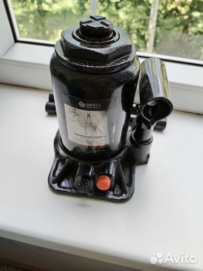 Домкрат бутылочный гидравлический 4т