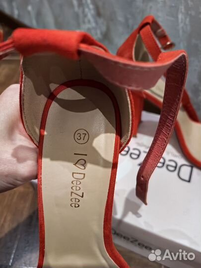 Босоножки женские 37 размер
