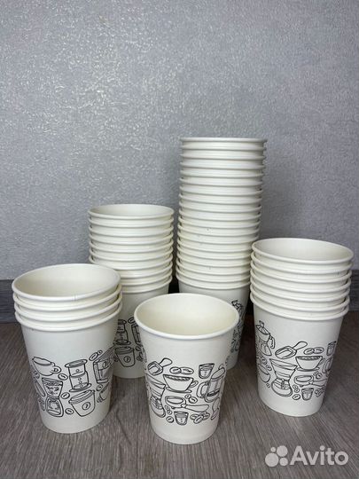 Одноразовые бумажные стаканы для кофе и чая
