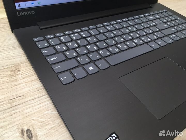 В идеале ноутбук Lenovo (SSD 128gb)