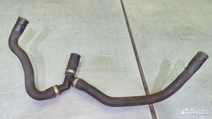 Патрубок системы охлаждения Ford Focus хэтчбек 1.6