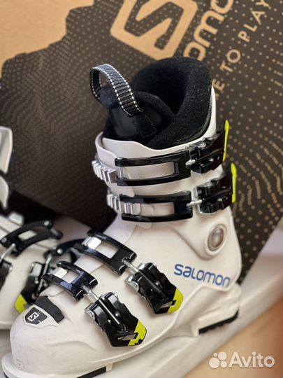 Горнолыжные ботинки Salomon 22 и 23,5