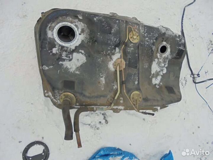 Бензобак Toyota Camry Gracia MCV25 2MZ-FE 2001/6