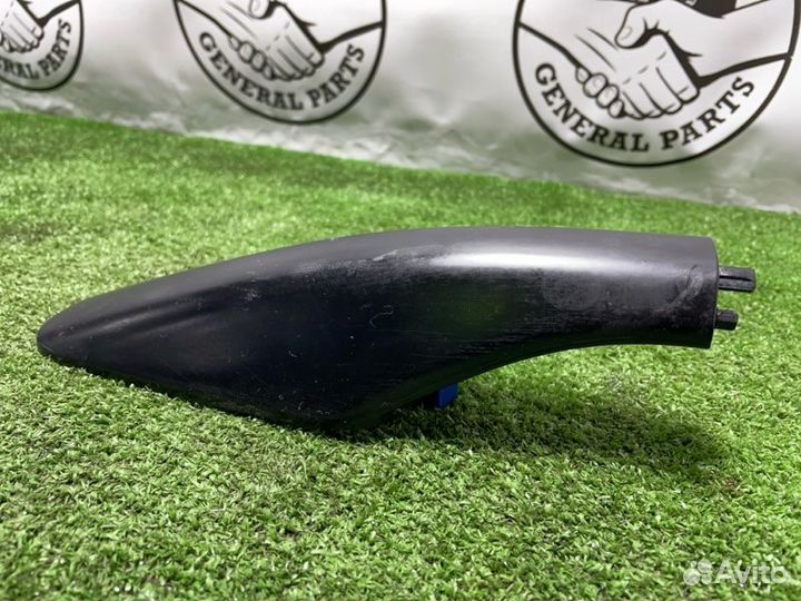 Заглушка рейлинга передняя левая Toyota Land