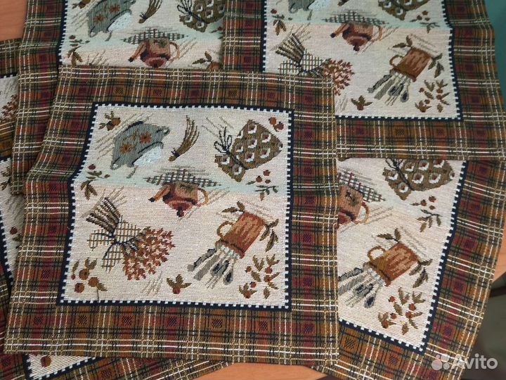 Изысканные гобеленовые салфетки комплект