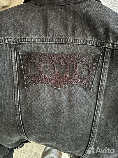 Джинсовая куртка levis