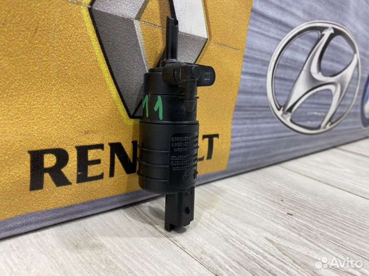 Моторчик Насос Мотор омывателя Renault megane 1