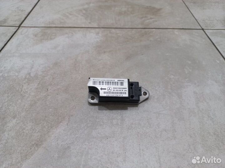 Датчик удара SRS Mercedes E430 S210 113.940 2001