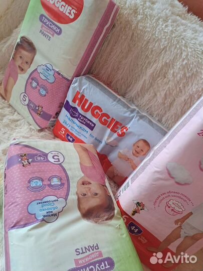 Подгузники-трусики Huggies