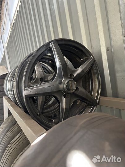 Accelera 651 2.25/4.5 R4 19B
