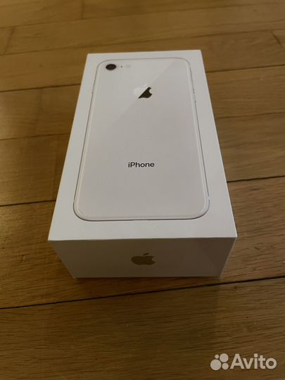 iPhone 8, 64 ГБ