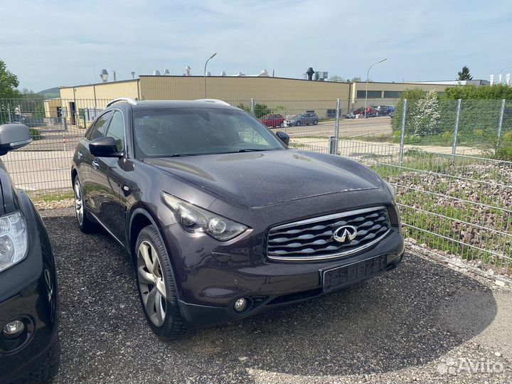 В разборе Infiniti FX 50