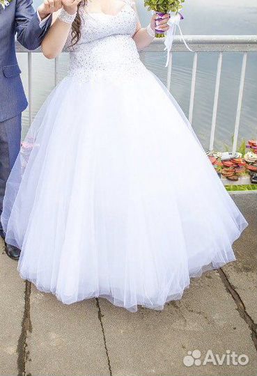 Платье свадебное