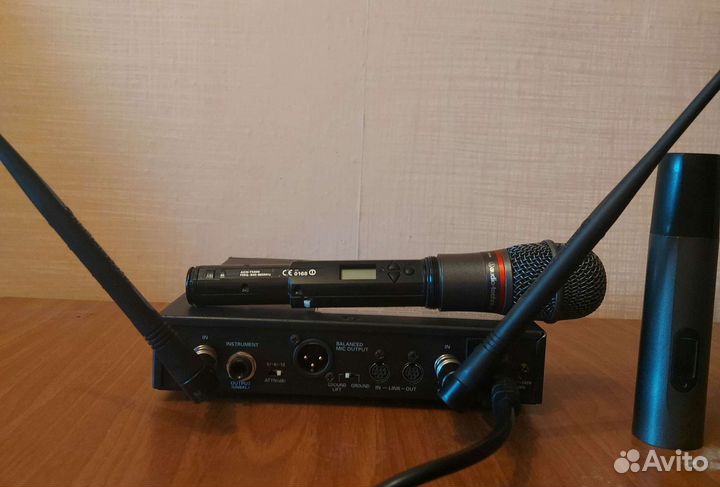 Audio-technica AEW -T4100 радиосистема